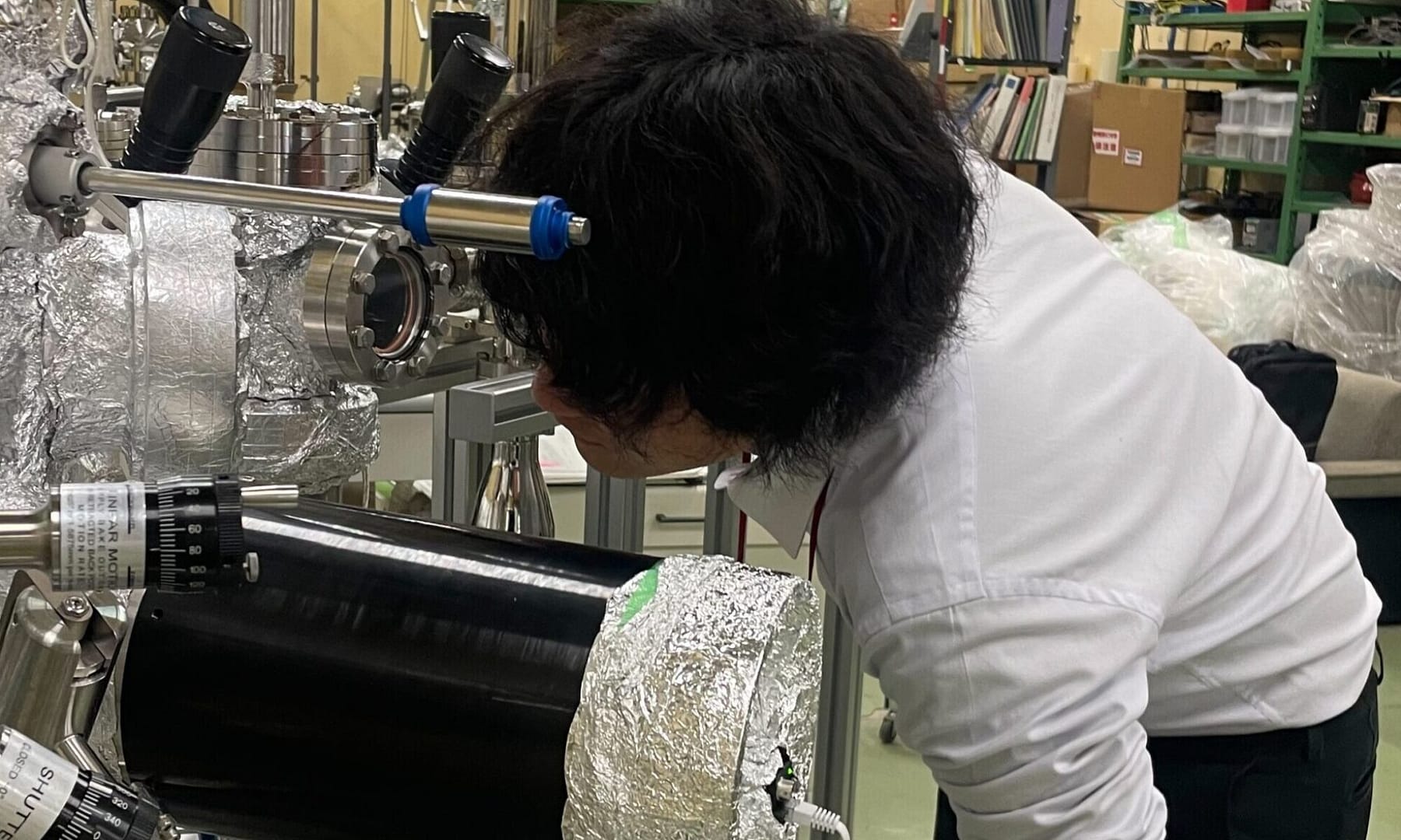 低速陽電子実験を行いました。